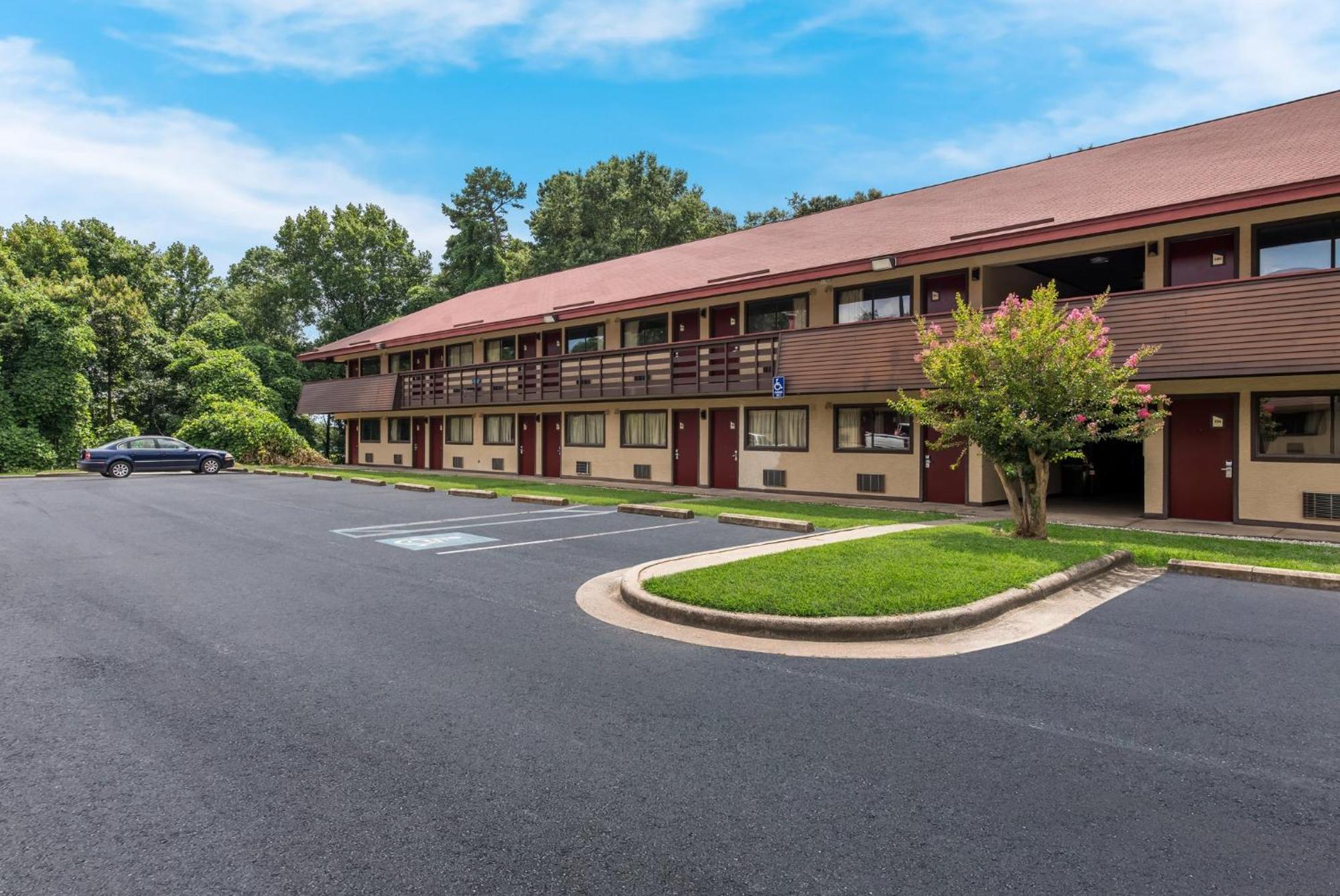 Red Roof Inn Hickory Exteriör bild